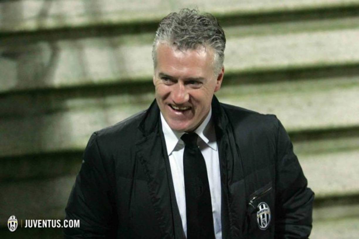 Didier Deschamps fue campeón en la Serie B con la Juventus por lo que logró el ascenso a la Serie A. No se descarta que regrese a la Juve.