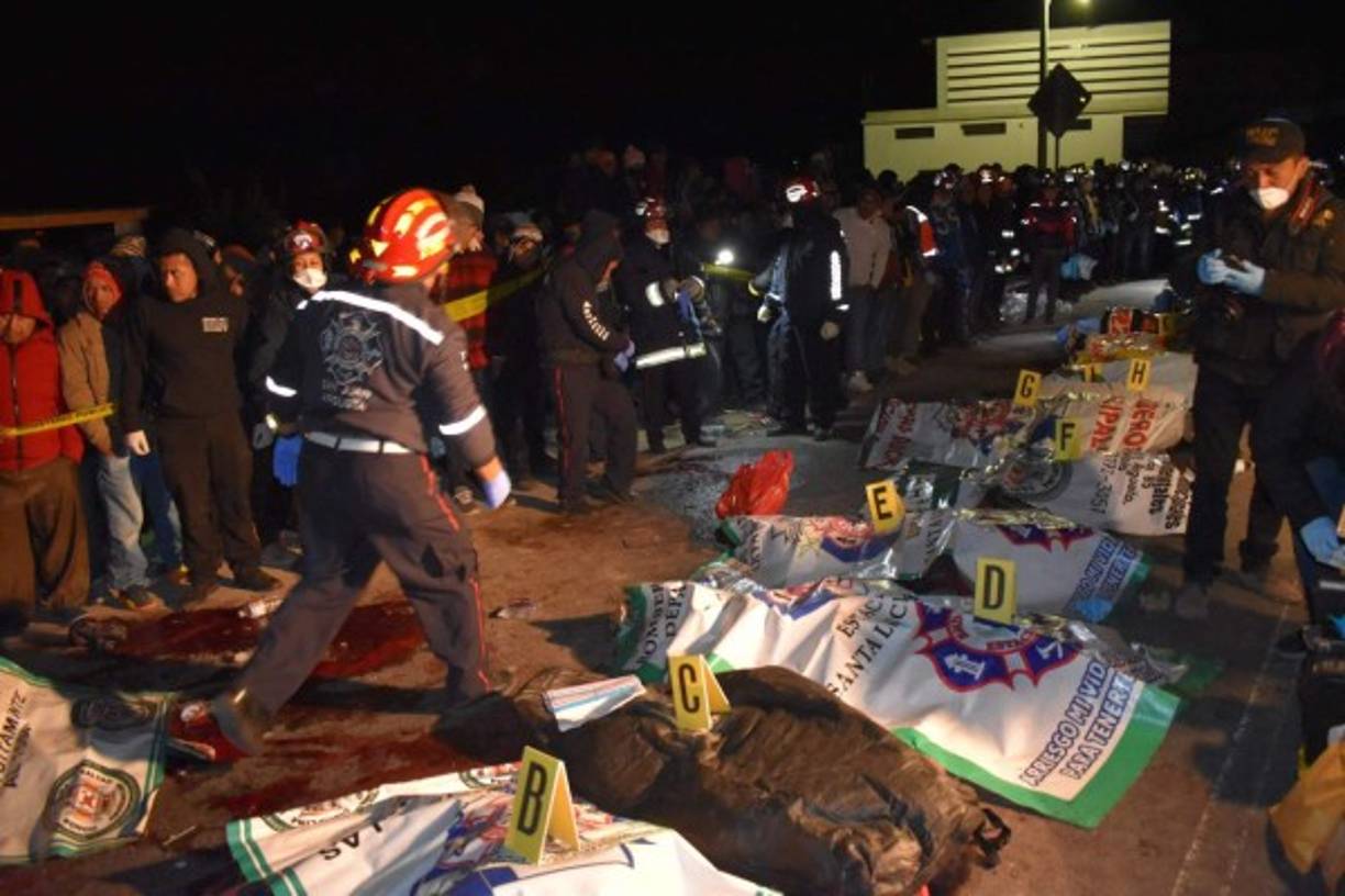 El aprehendido fue identificado como Pedro René Lorenzo López, de 28 años, quien conducía el camión color blanco y negro con franjas amarillas involucrado en el atropello.