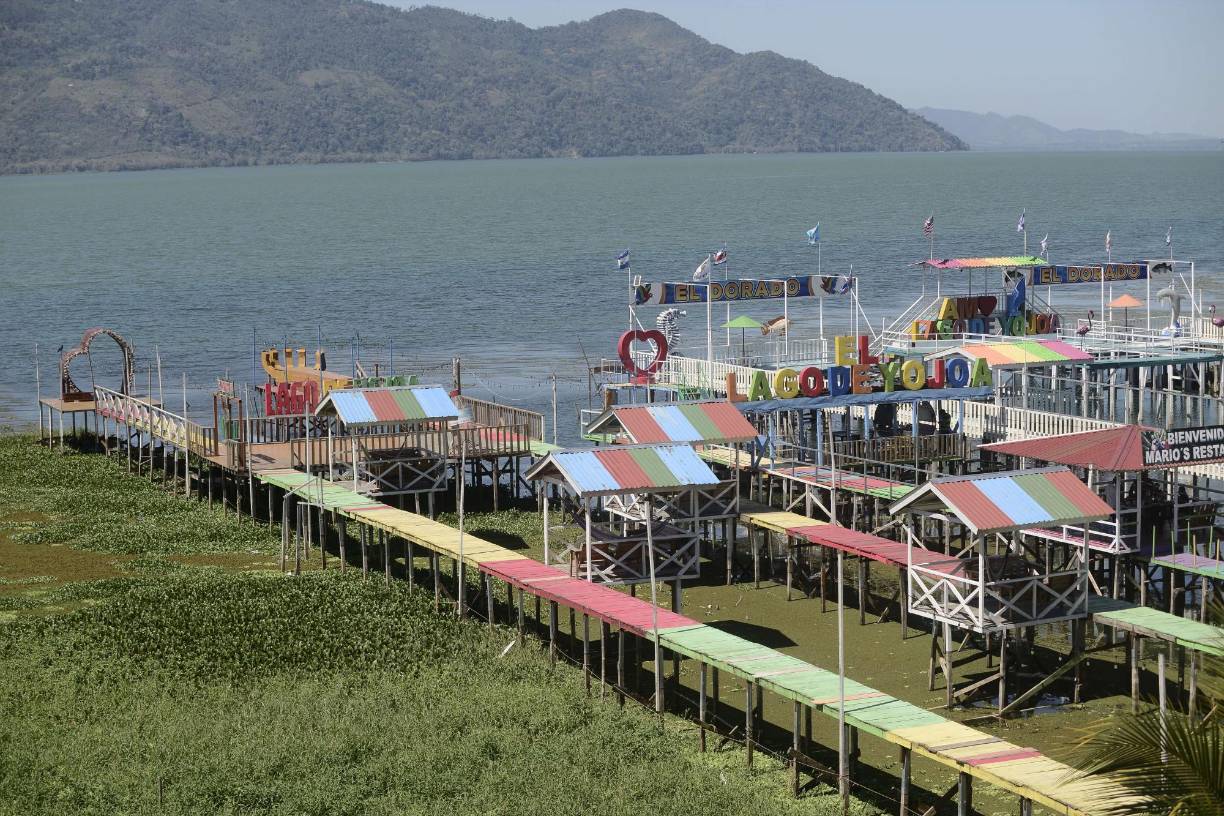  Al respecto, Pacheco indicó que en la actualidad tanto ella como el grupo de compañeros que en ese momento se negaron a quitar sus muelles, están siendo procesados y podrían enfrentar hasta ocho años de prisión.