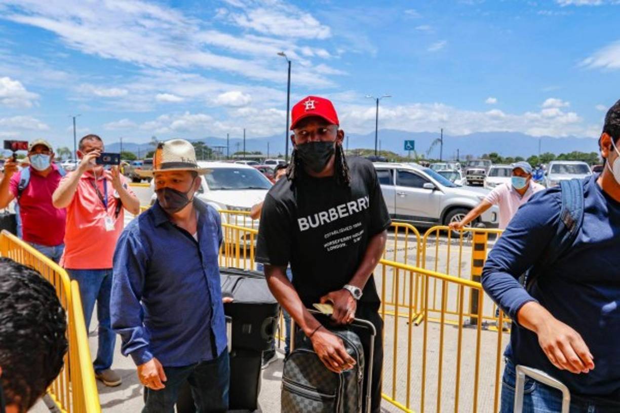 Alberth Elis llegará a París y luego junto a su agente se desplazará a Burdeos para someterse a los exámenes médicos y posteriormente firmar contrato.