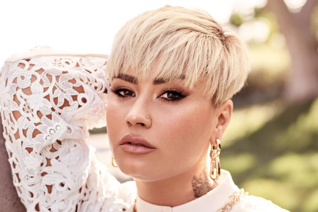 La también actriz calificó su experiencia como algo único, pues detalló que al concluir los “fantasmas la ovacionaron de pie”. 