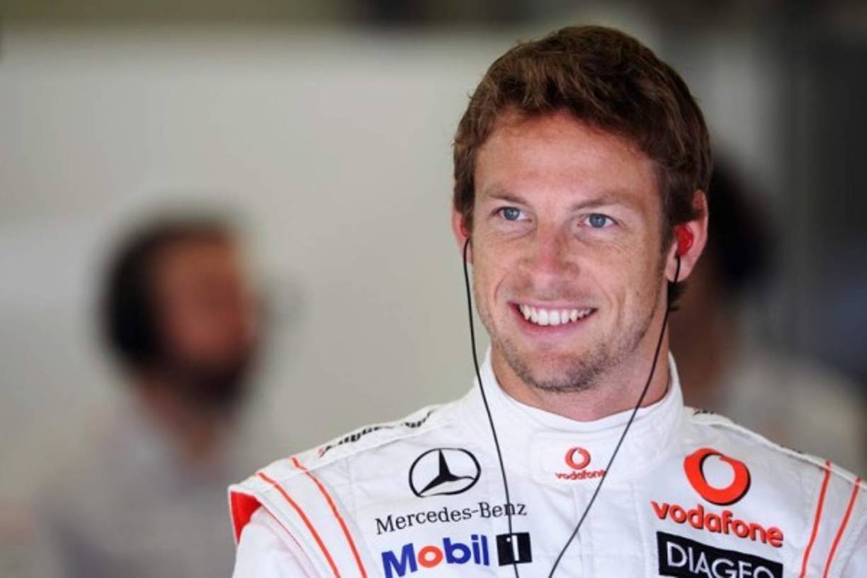 El inglés Jenson Button cuenta con 37 años de edad y puede presumir de tener una hermosa chica.