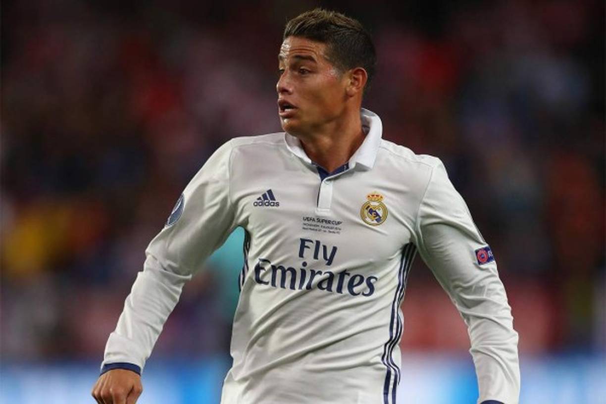 James es un jugador apetecible en el mercado y tras abrir la puerta de salida, hay varios interesados. El que más lo quiere es el Chelsea de Antonio Conte. El lider de la Premier League quiere reforzar la plantilla. La baja del brasileño Óscar, que se marcha al fútbol chino, obliga al técnico a buscar en el mercado y cree que el jugador que mejor encaja en esa posición no es otro que el cafetero.