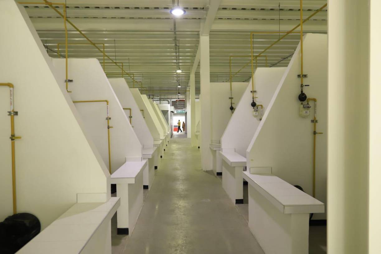 El alcalde de San Pedro Sula, Roberto Contreras, informó que “hoy se ha entregado el emblemático Mercado Guamilito Turístico, con una buena construcción, un mercado hermoso y bien diseñado”.