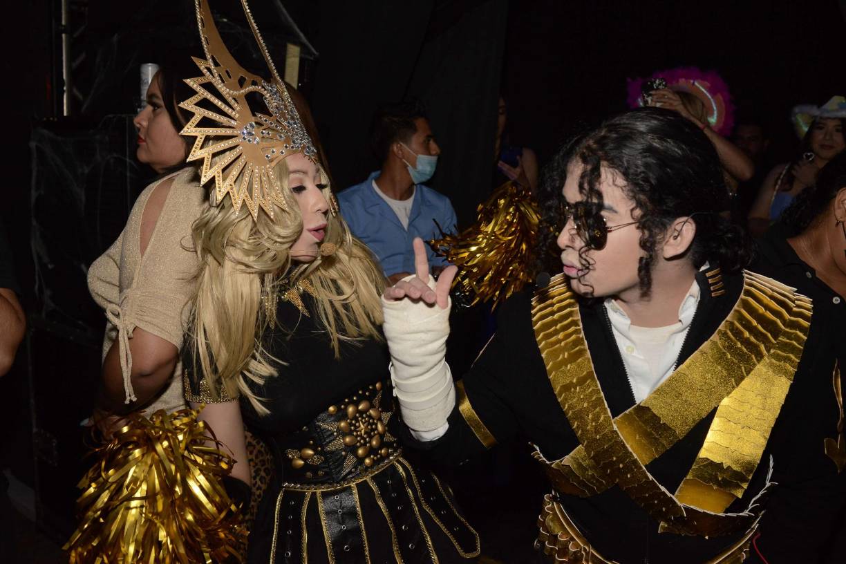 Neff Ayala y Jack Maradiaga se disfrazaron de dos artistas que marcaron época, Madonna y Michael Jackson