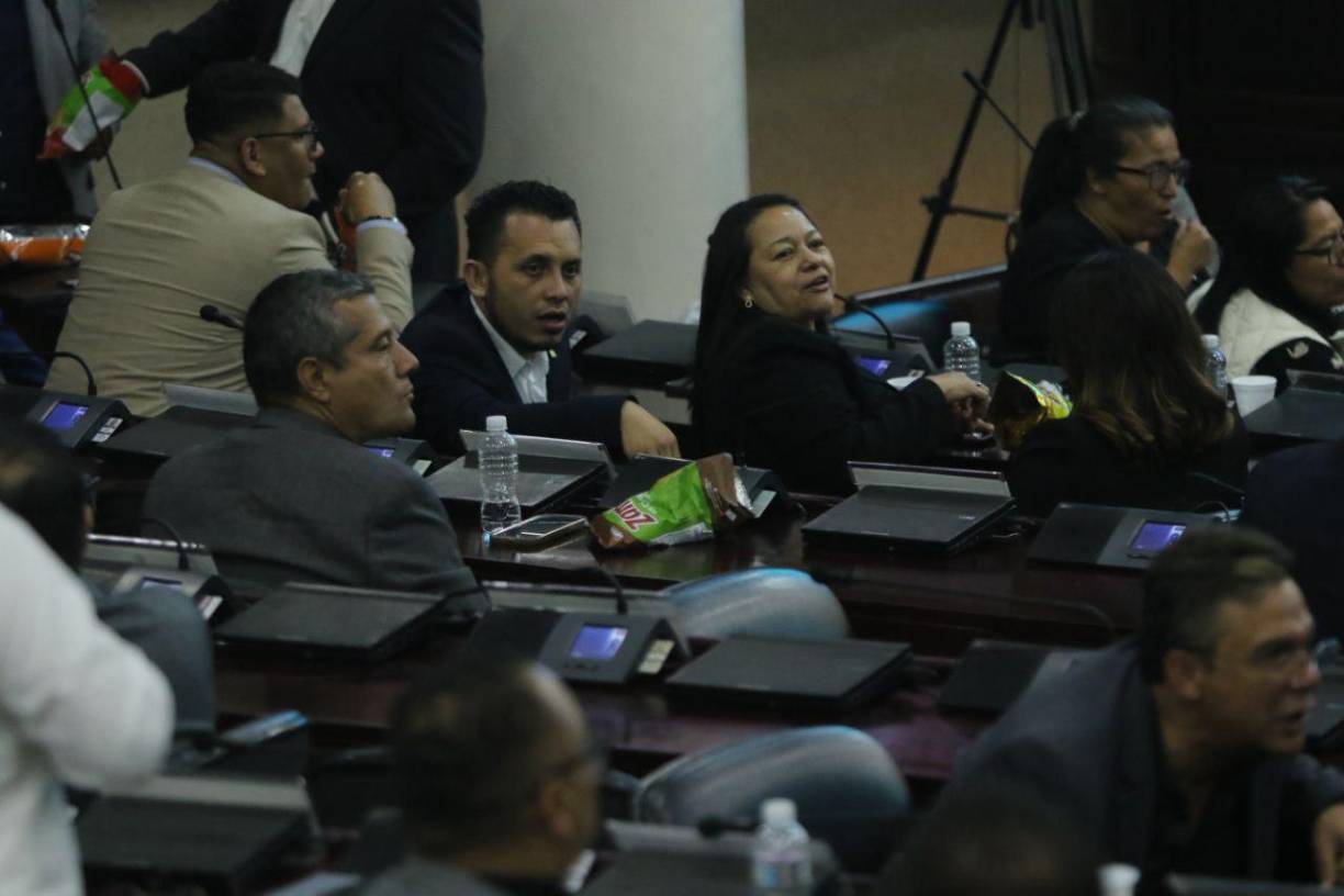 El Parlamento de Honduras eligió este jueves a los quince nuevos magistrados de la Corte Suprema de Justicia (CSJ), ocho mujeres y siete hombres, después de cuatro intentos fallidos desde el 25 de enero.