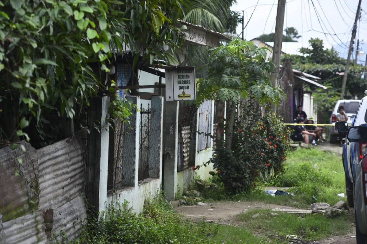 Los vecinos comentaron que Nicol “danzaba para el Señor” y también la describieron como una estudiante muy inteligente y una cipota bien alegre.