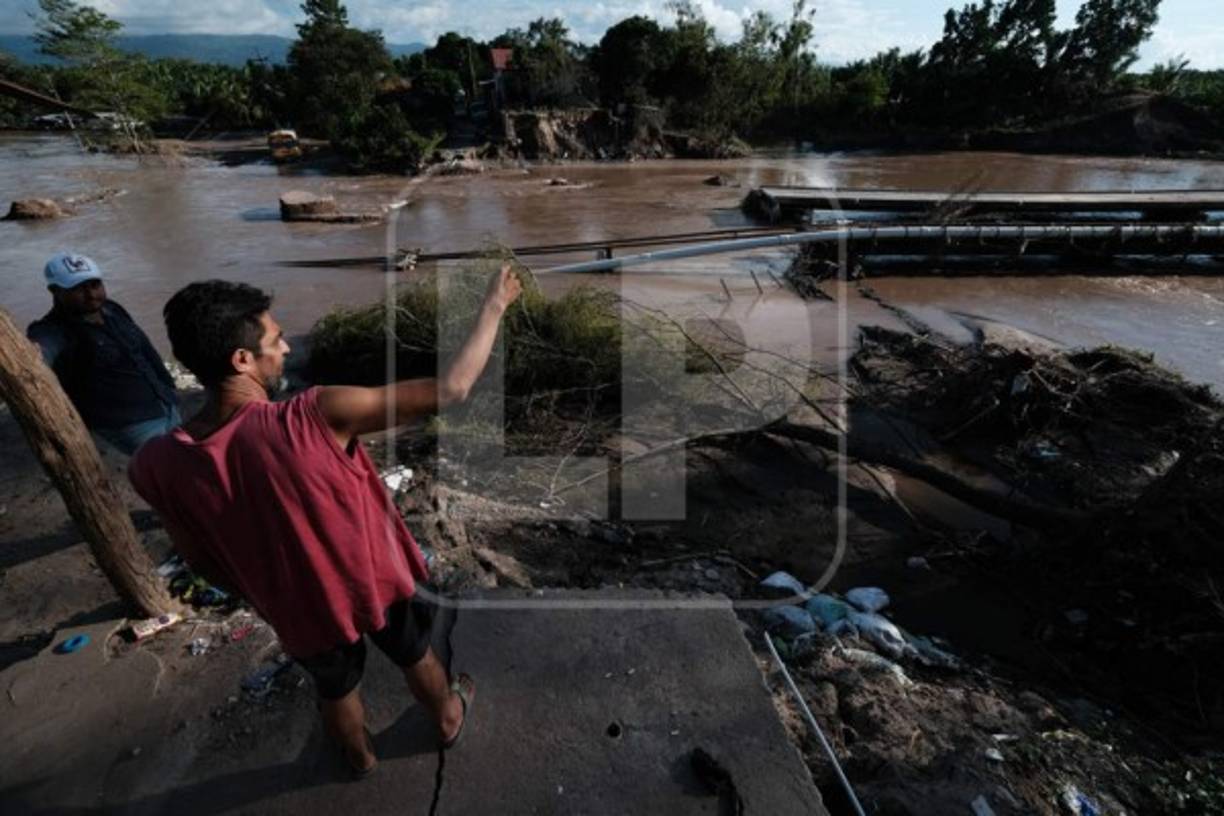 Hay aberturas hasta de 300 metros y el agua está dentro de plantaciones de palma africana, que según los trabajadores ya no servirán.