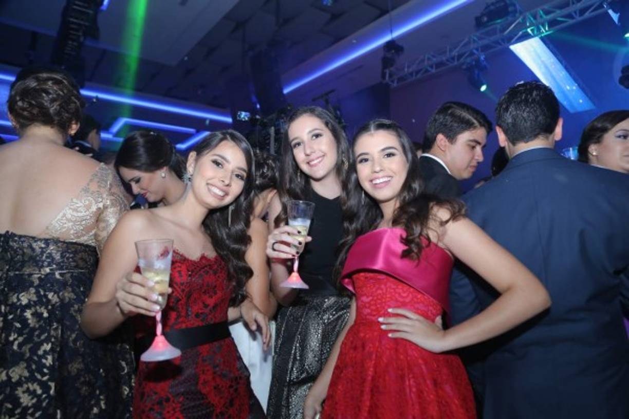 Carla Barletta, Cristina Núñez y Ana Lardizábal.