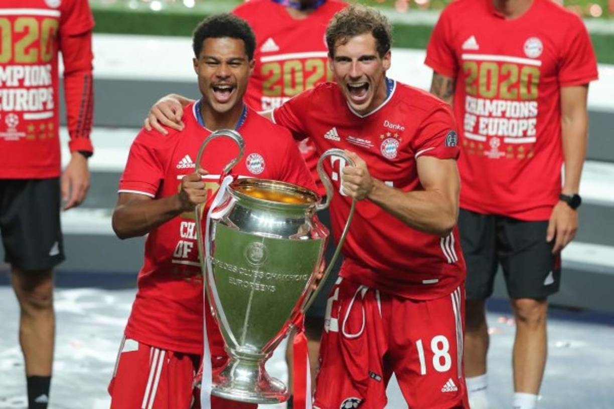 Serge Gnabry y Leon Goretzka festejando con la Orejona.