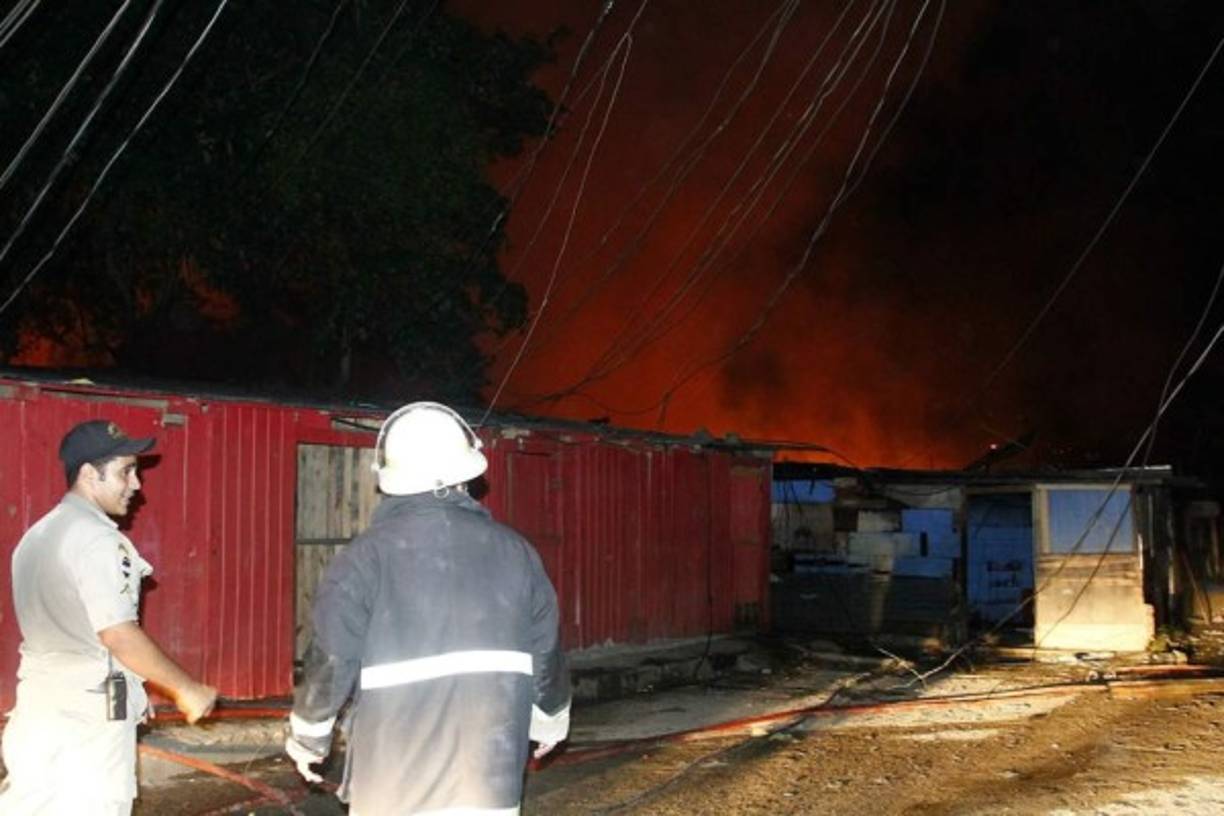 En el incendio una persona perdió la vida y fue identificada como René Reyes de 42 años.