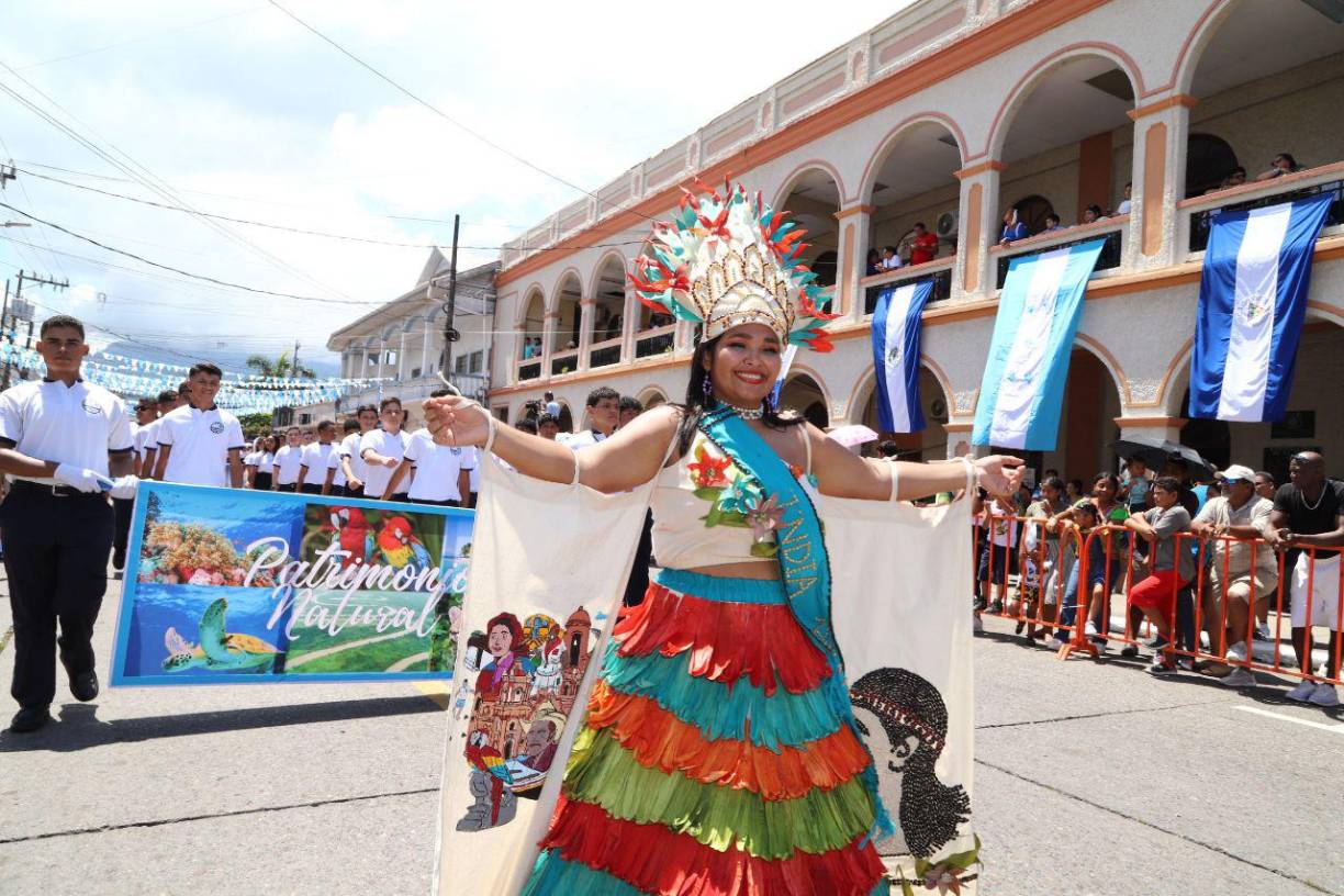 Una de las Indias Bonitas en los desfiles.