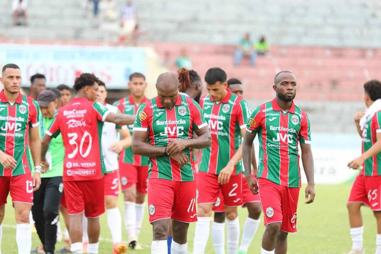 Los jugadores del Marathón se mostraron hundidos y decepcionados por la derrota contra el Victoria.