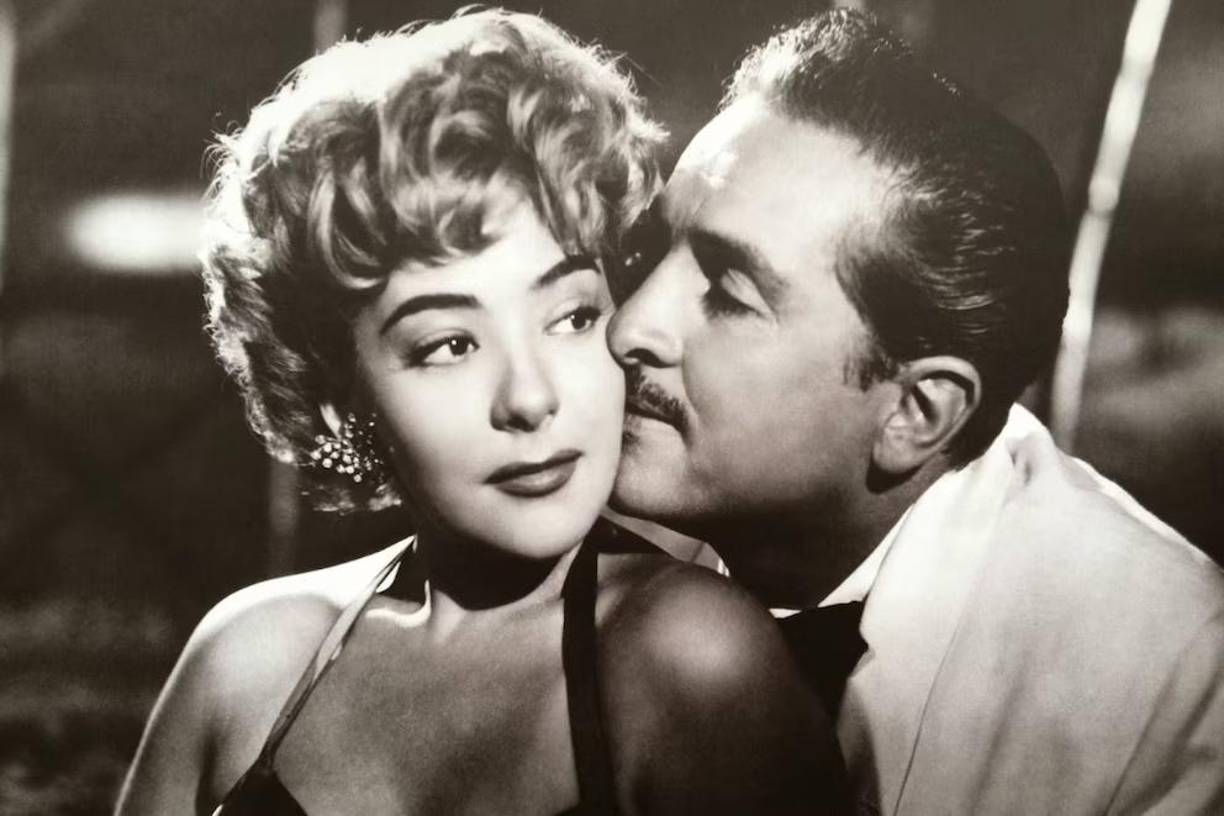 A sus 93 años, la actriz continúa siendo un ícono en el sector del entretenimiento, pese a que en la actualidad enfrenta graves problemas de salud que la mantienen internada en el hospital. Silvia Pinal, una de las personalidades más destacadas del cine mexicano de oro, ha llevado una vida amorosa tan llena de vida como su trayectoria profesional. Estos fueron sus esposas y grandes amores.