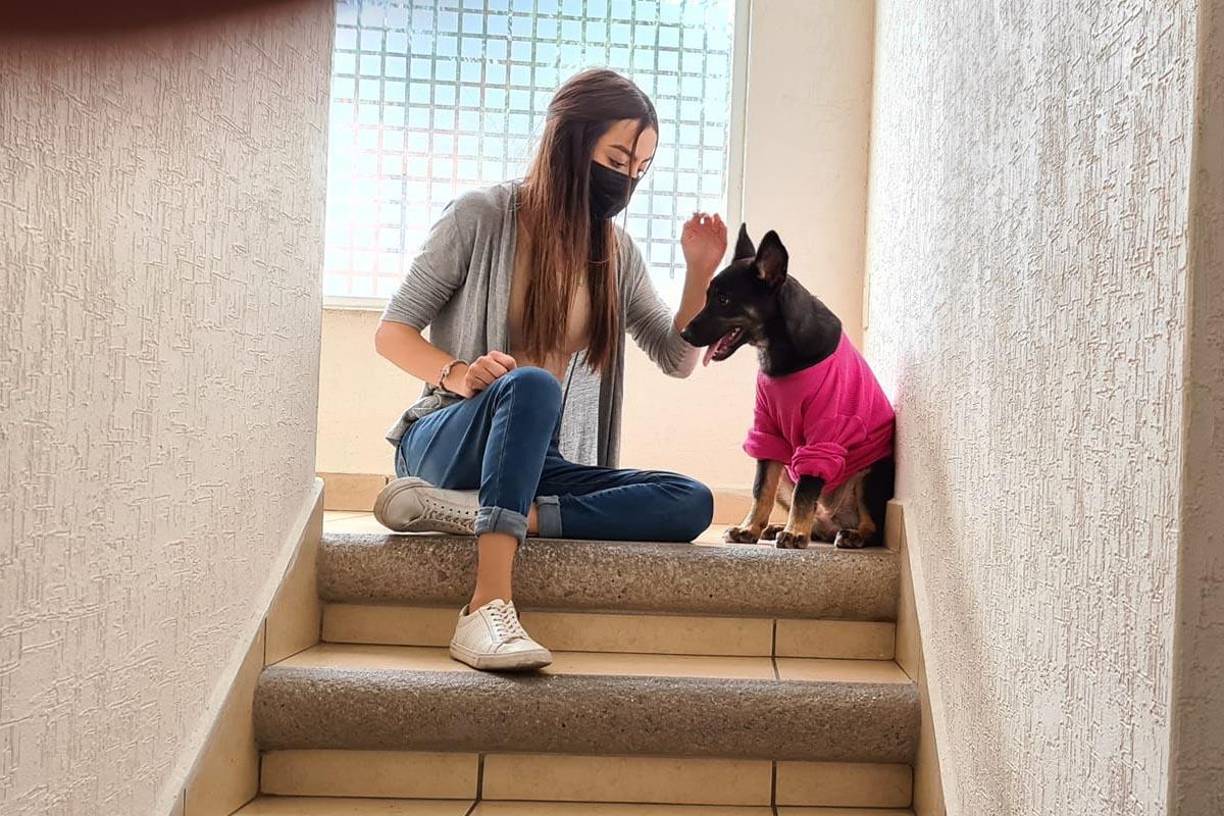 A los días un amigo le envió una foto en la que ella descubre que es la nueva novia de su exnovio.