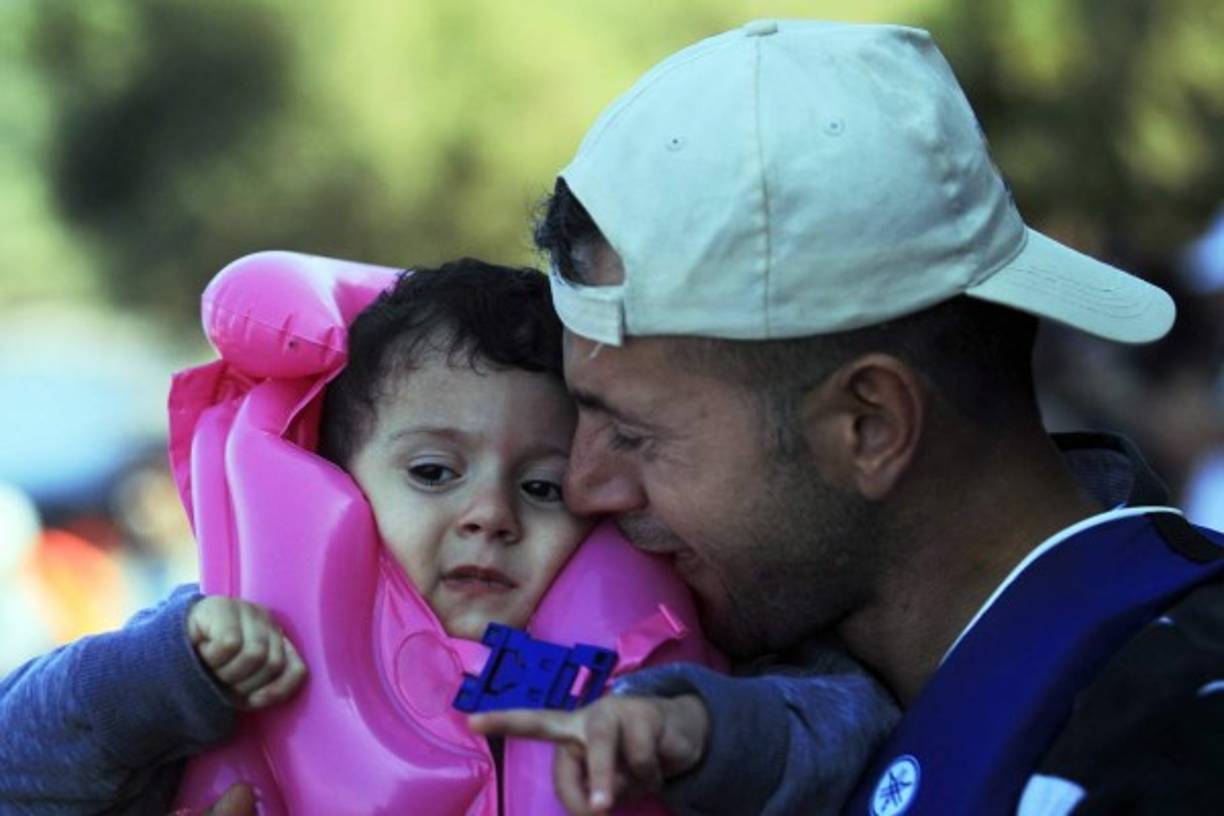 Entre las víctimas hay 14 bebés y menores, según los últimos datos facilitados por la guardia costera helena.
