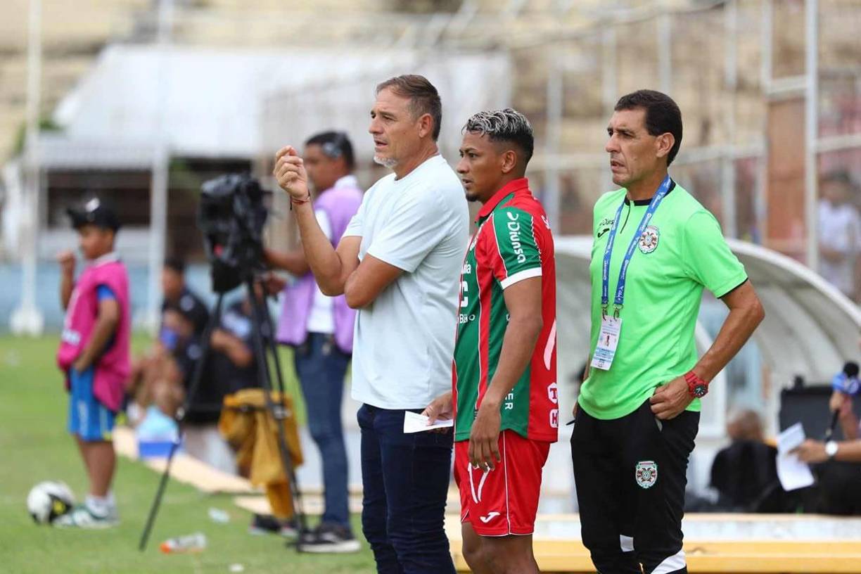 Hernán ‘La Tota‘ Medina mandó al campo a Alexy Vega en el minuto 51, con el marcador 1-0 en contra.