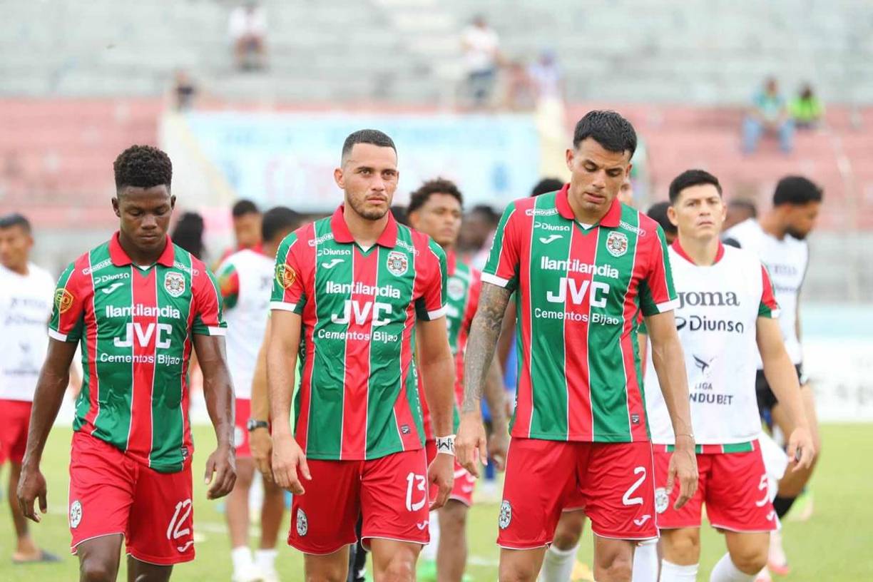 Los jugadores del Marathón se mostraron hundidos y decepcionados por la derrota contra el Victoria.