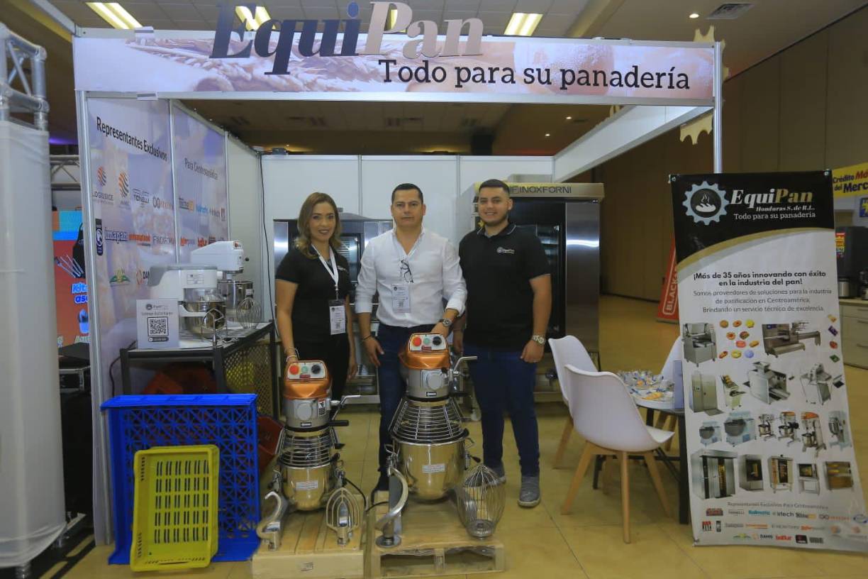 Yaleri Mejía, Eduardo Amador y Axel Rosales de <b>EquiPan</b>.