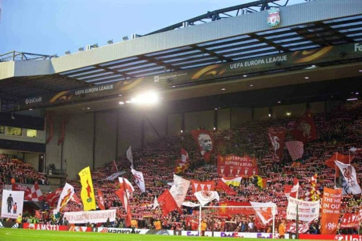 El Liverpool ha vetado los viajes de su personal a zonas de riesgo y ha incidido en las prácticas de higiene de sus empleados.
