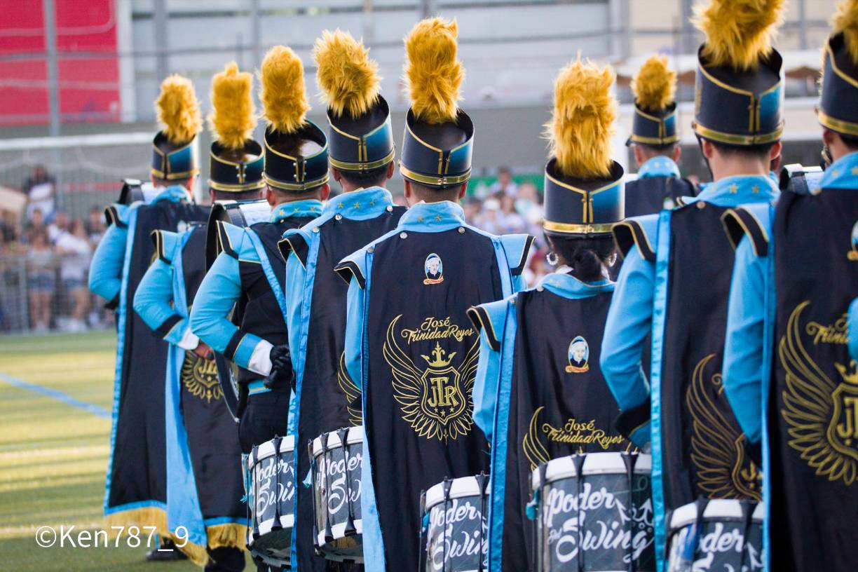 Los miembros de la banda portaron con orgullo su capa con el logo JTR y la imagen del prócer hondureño.