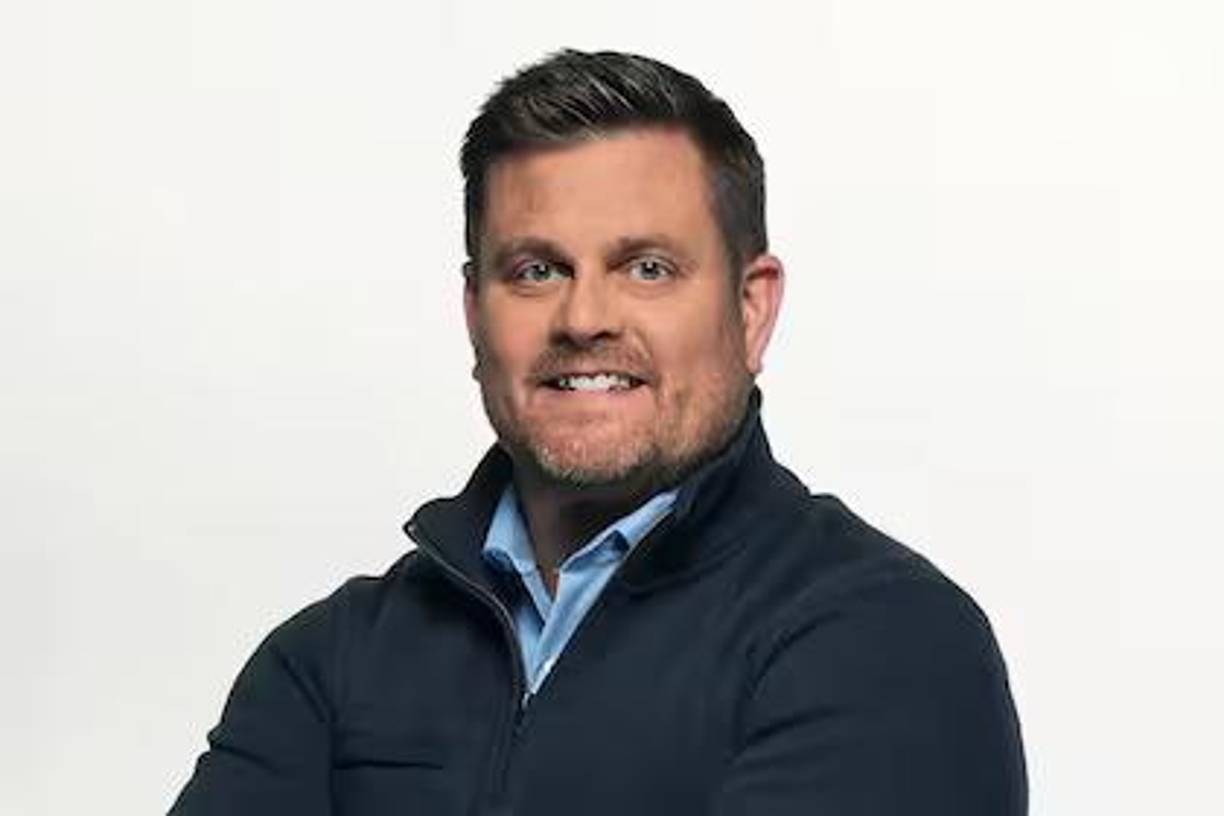 El asesinato a tiros de Brian Thompson, director ejecutivo de la aseguradora estadounidense UnitedHealthcare, en pleno centro de Manhattan este miércoles ha causado conmoción en Nueva York.