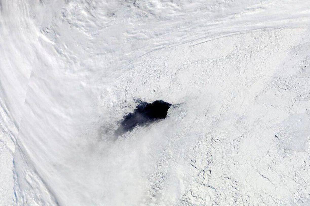 Cabe señalar que, este studio no es el primero en evidenciar la vulnerabilidad de la Antártida a la crisis climática.