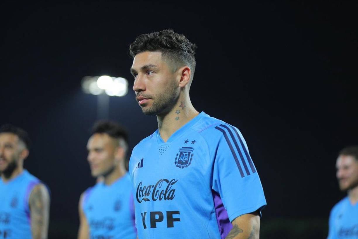 Gonzalo Montiel es una de las variantes en la plantilla y está incluido en el 11 titular.