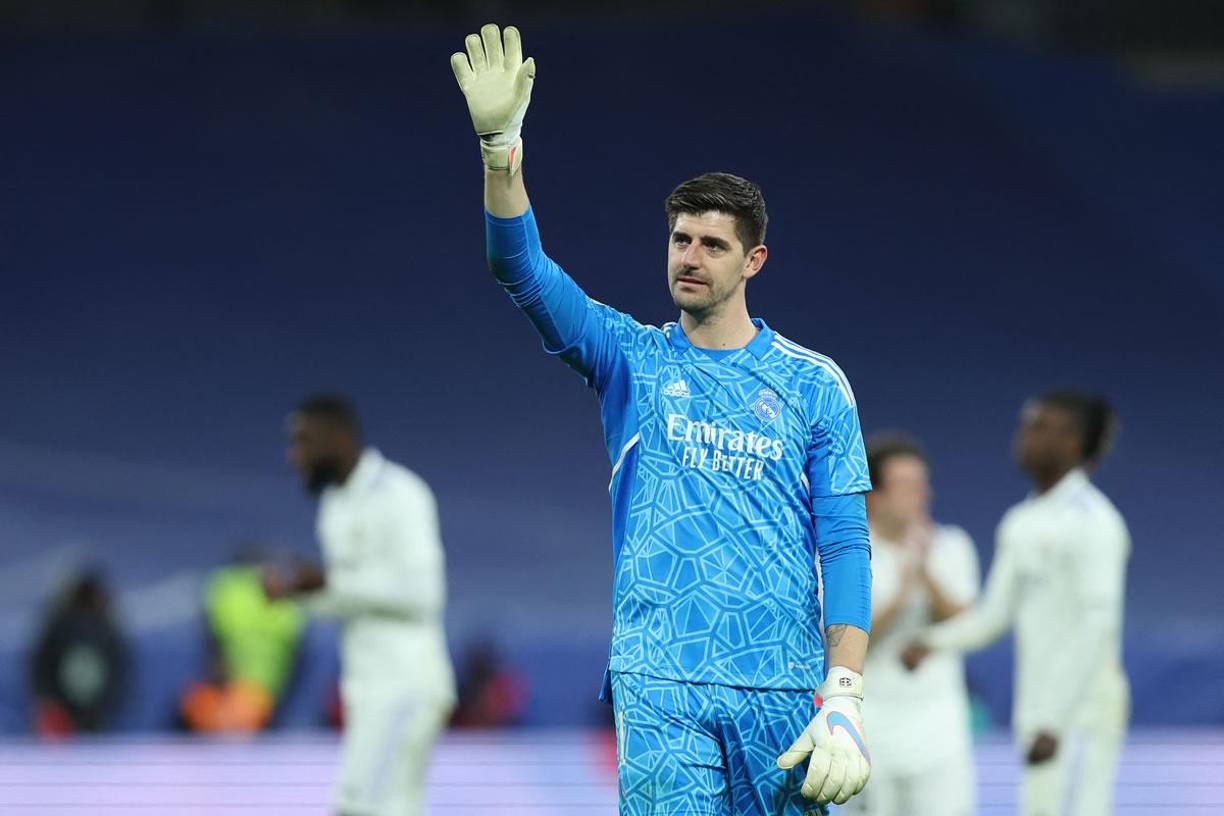 Thibaut Courtois agradece a los aficionados del Real Madrid su apoyo en el derbi.