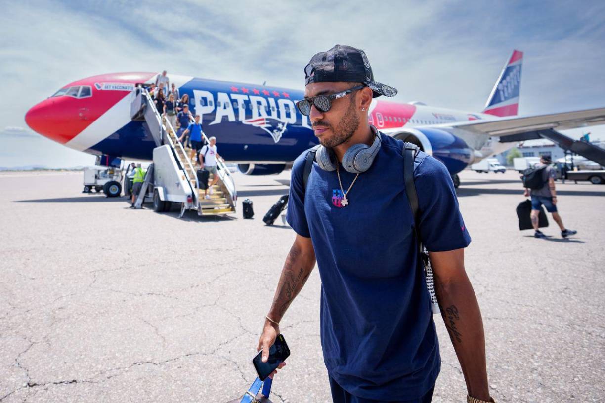 Según diario Sport, Aubameyang no quiere salir del Barcelona y le comunicó al Chelsea que no jugará con el cuadro inglés. 