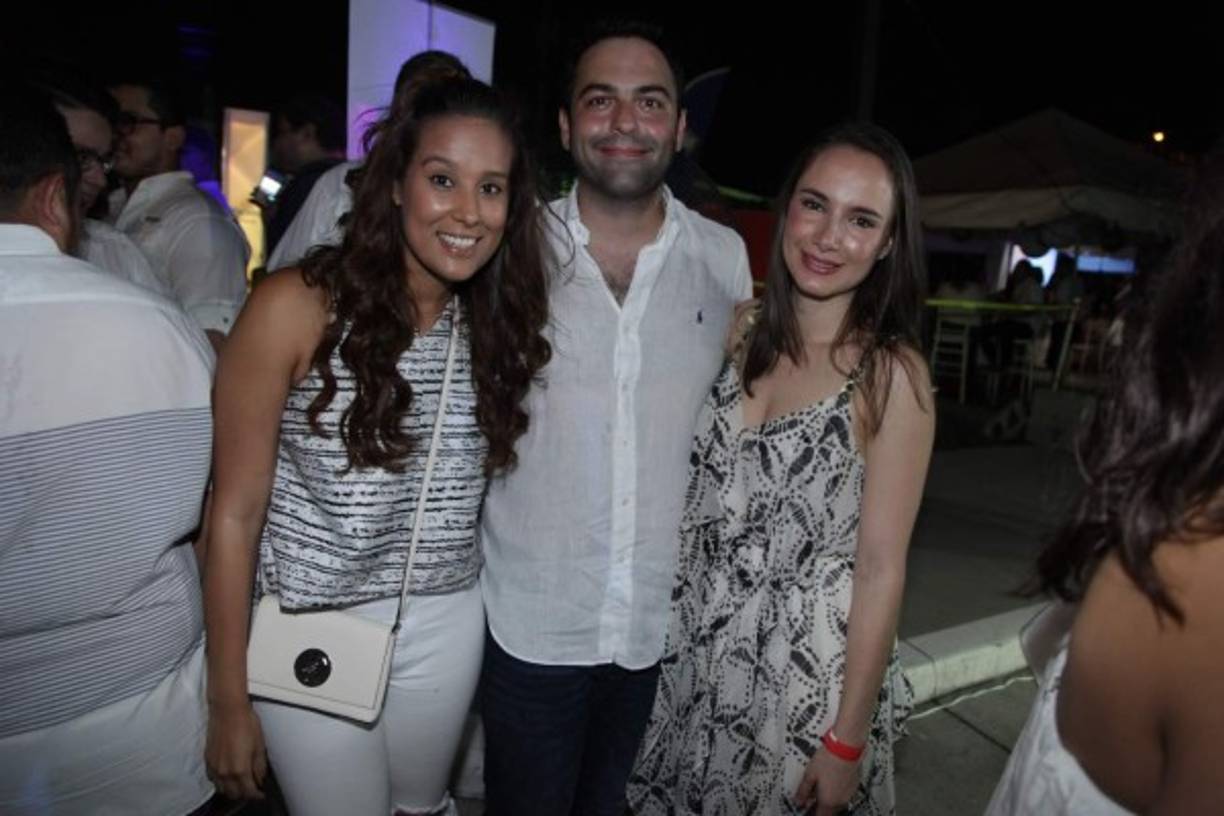Gloria Pineda, Faddy y Conchita Maalouf.
