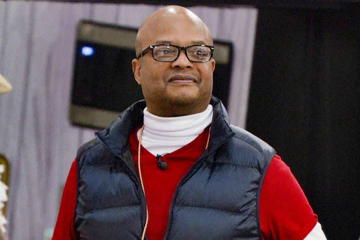 El actor Todd Bridge se sumó a las condolencias por el fallecimiento de Carter. “La adicción es una batalla horrible. Es una batalla en la que nunca puedes dejar de pelear. Algunos salimos para empezar de nuevo y otros no lo logramos”, escribió Bridges en Twitter. “Dios todavía nos ama a todos pase lo que pase. Dios y mi mamá y yo salvamos mi vida. RIP Aaron Carter, mi hermano de armas”, agregó.