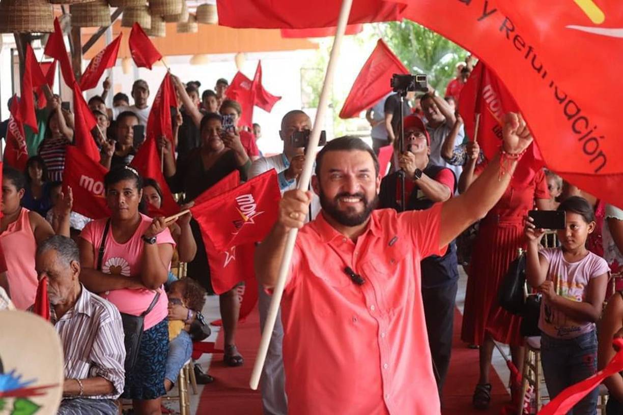 “Esta situación no solo supone un desafío personal, sino que también pone a prueba la integridad de nuestro Partido Libertad y Refundación, así como el legado que deseamos dejar para las generaciones futuras. Este acto no solo obstaculiza la integridad de nuestro proceso interno, sino también obstaculiza los principios democráticos que hemos prometido salvaguardar”, añadió Tomé.