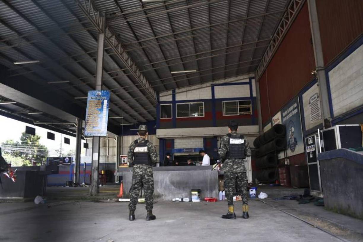 Además, se inspeccionaron un autolote en <b>Jardines del Valle</b>, otro en la colonia <b>San Carlos de Sula</b>, y un taller de mecánica rápida. 
