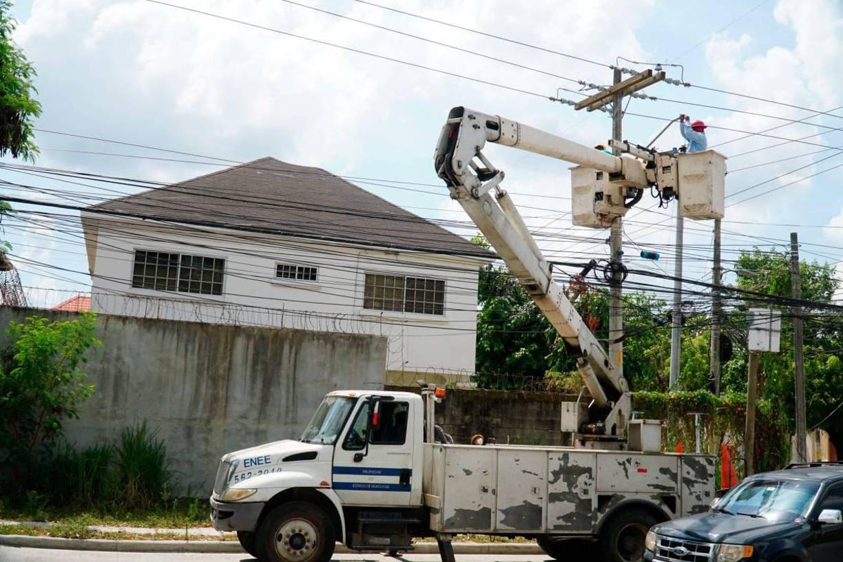 La Empresa Nacional de Energía Eléctrica (Enee) dio a conocer el listado de sectores que estarán sin el servicio de electricidad este martes 12 de noviembre de 2024 en Honduras.