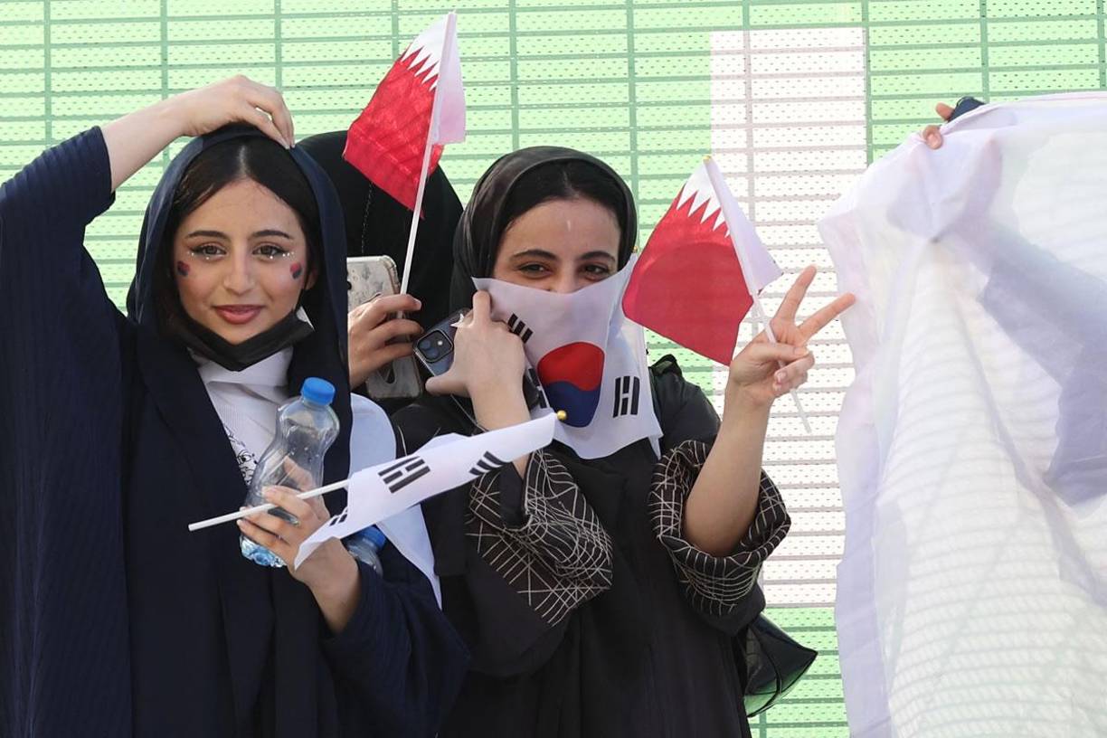 Locura por Son y lindas fans: ambiente del Uruguay-Corea