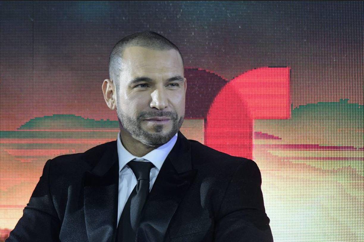 Rafael Amaya busca apoyo en su novia para salir de las adicciones