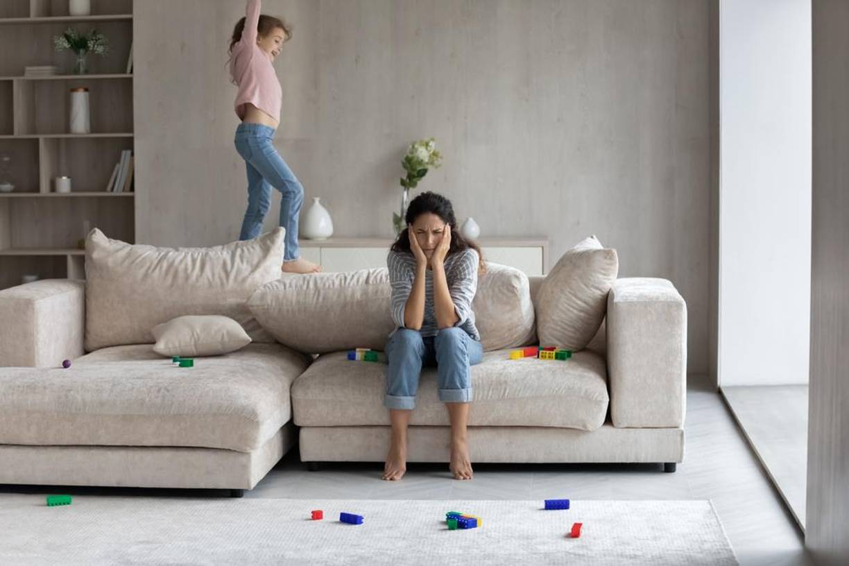 Los niños y jóvenes con este trastorno pueden tener dificultades para concentrarse, distraerse, actuar sin pensar, y mostrar exceso de energía.