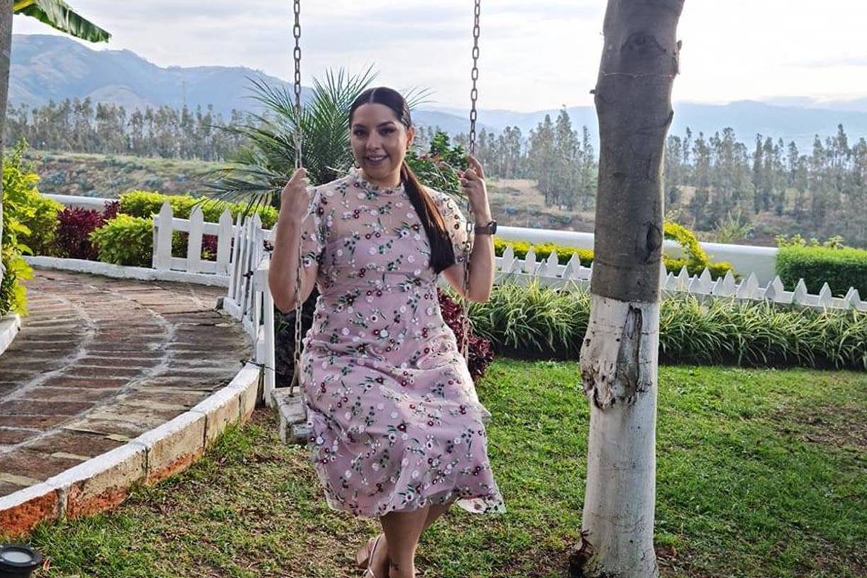 Pareja es asesinada por error mientras cenaba en un restaurante