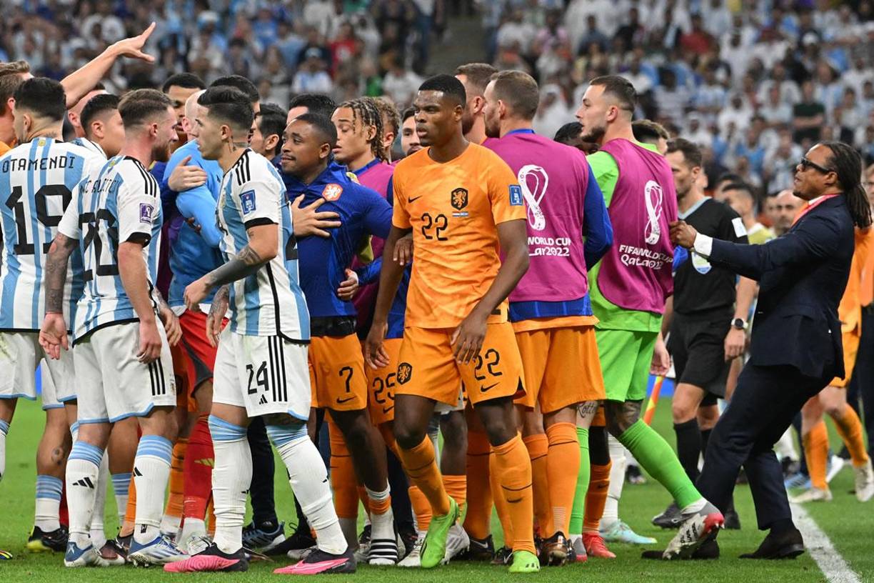 Los jugadores de Países Bajos y Argentina protagonizaron un tremendo zafarrancho en el segundo tiempo del partido.