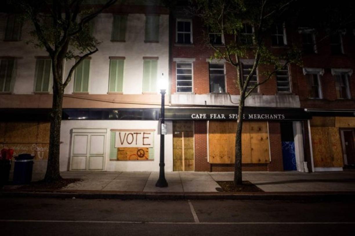 En Carolina del Norte se esperan entre 50 y 75 cm de agua y hasta un metro en algunas áreas.