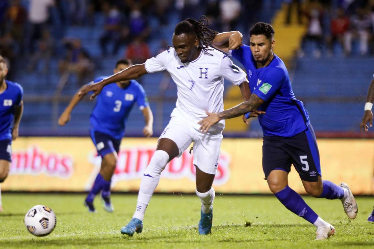 Para el segundo tiempo ingresó Alberth Elis. El delantero marcado por Ronald Gómez.