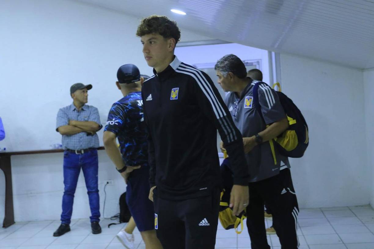 Igor Lichnovsky fue uno de los jugadores asignados para hablar en rueda de prensa.