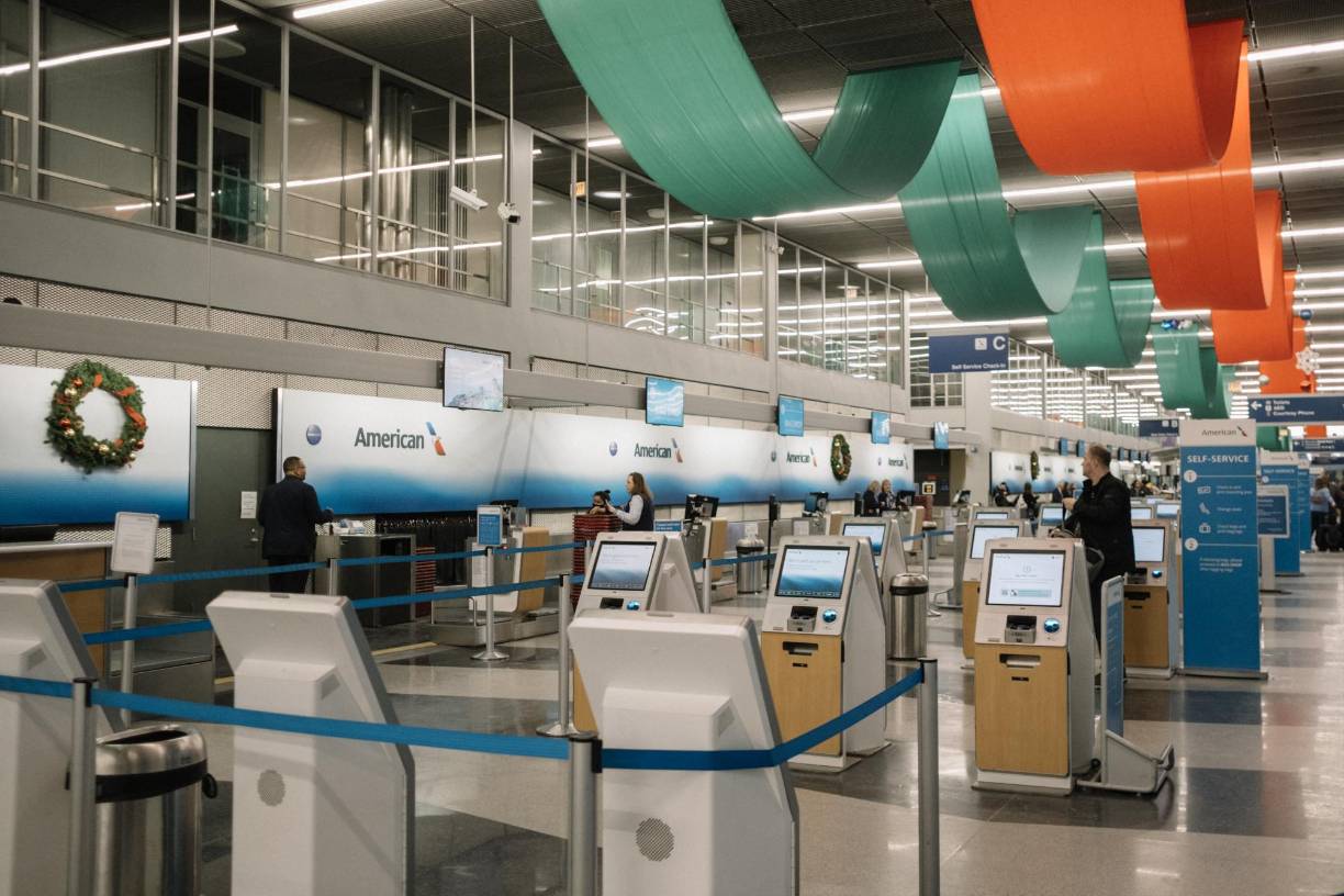 El sábado hubo más de 1.100 vuelos cancelados, y más de 2.000 el viernes. Entre los aeropuertos más afectados estaban el de O’Hare, en Chicago (Illinois), y el de Metropolitan Wayne County, en Detroit (Míchigan).