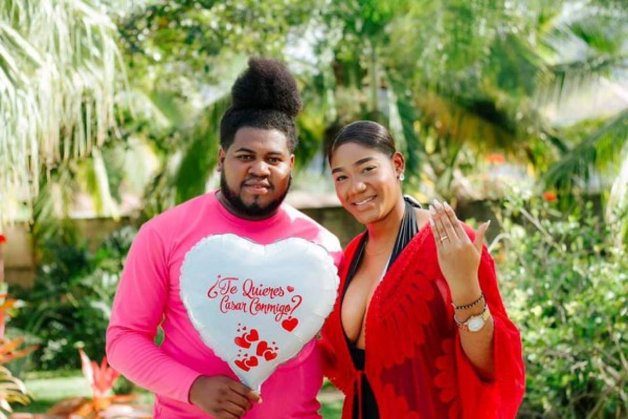 Y aunque la noticia tomo por sorpresa a muchos, sus seguidores le desearon lo mejor en esta nueva etapa de su vida.