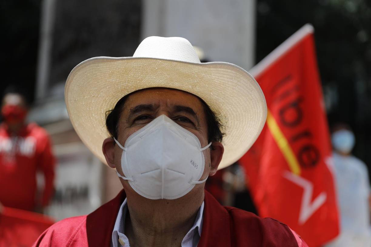 El Partido Libre, fundado por Manuel Zelaya, intenta desde 2013 llegar a la presidencia de Honduras. Un reciente sondeo, publicado por la encuestadora mexicana, Tresearch, reveló que Xiomara Castro lidera la intención de voto a más de dos meses de las elecciones presidenciales. 