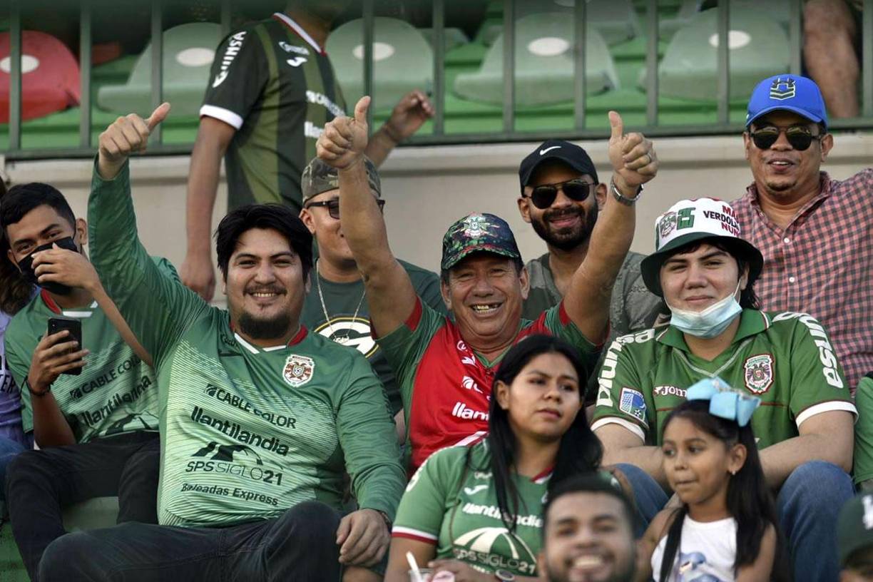 Bellas chicas y el ambientazo que se vivió en la última jornada de las vueltas regulares del Torneo Apertura 2022