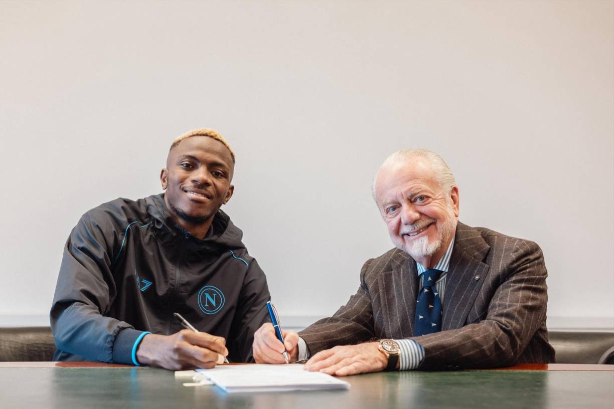 El delantero internacional nigeriano Victor Osimhen ha renovado su contrato con el Napoli hasta el 30 de junio de 2026, anunció el club partenopeo.
