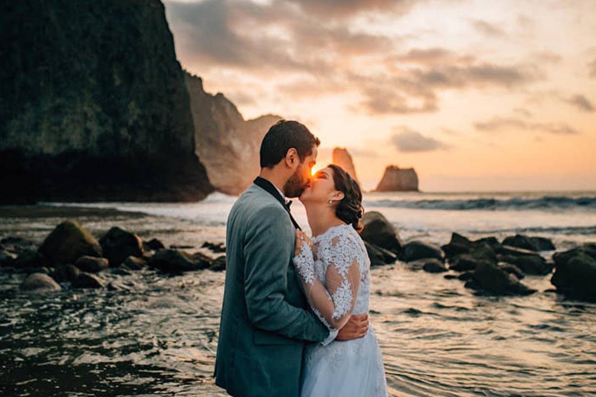 En el ataque armado en el restaurante también fueron asesinados los esposos Eliana Delgado y Oswaldo Fuentes.