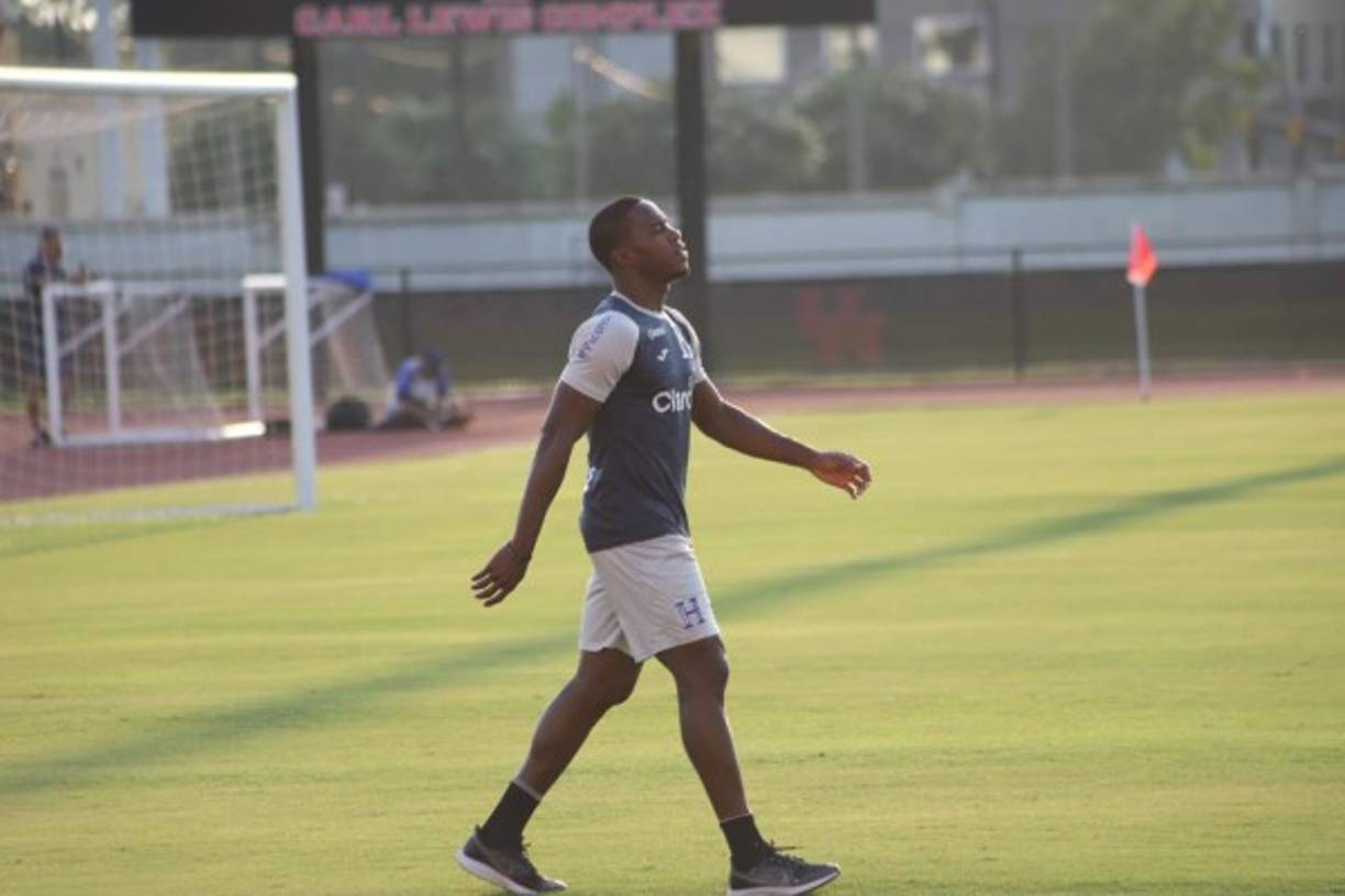 Maynor Figueroa: El gran capitán ha logrado recuperarse luego de salir lesionado en el último partido. Estará en la zaga central de la Bicolor.